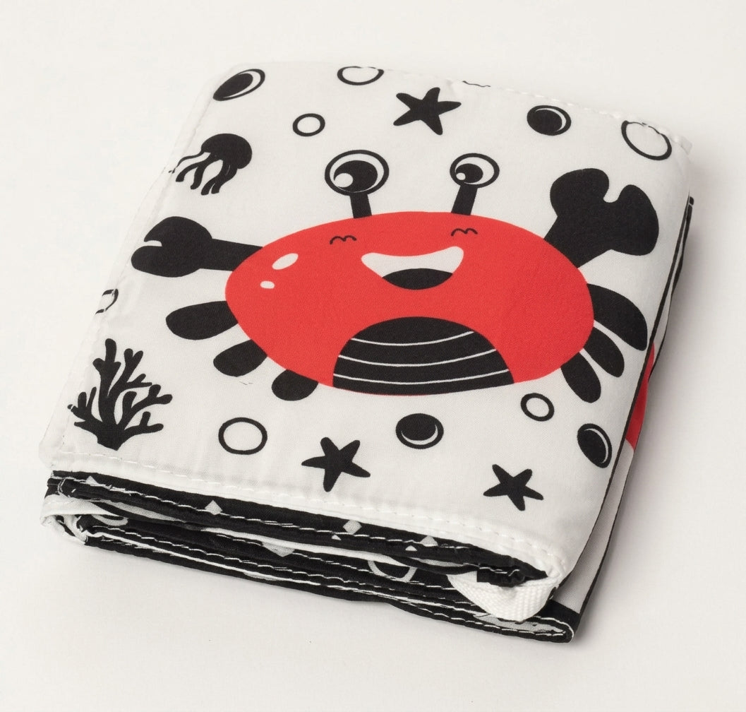 Montessori Newborn Contrast Book